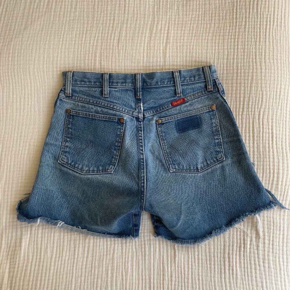 Vintage Wrangler High Waisted Shorts Dark Wash Denim Jeans Size 29